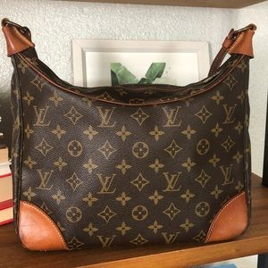 Authentic Louis Vuitton Bolougne
